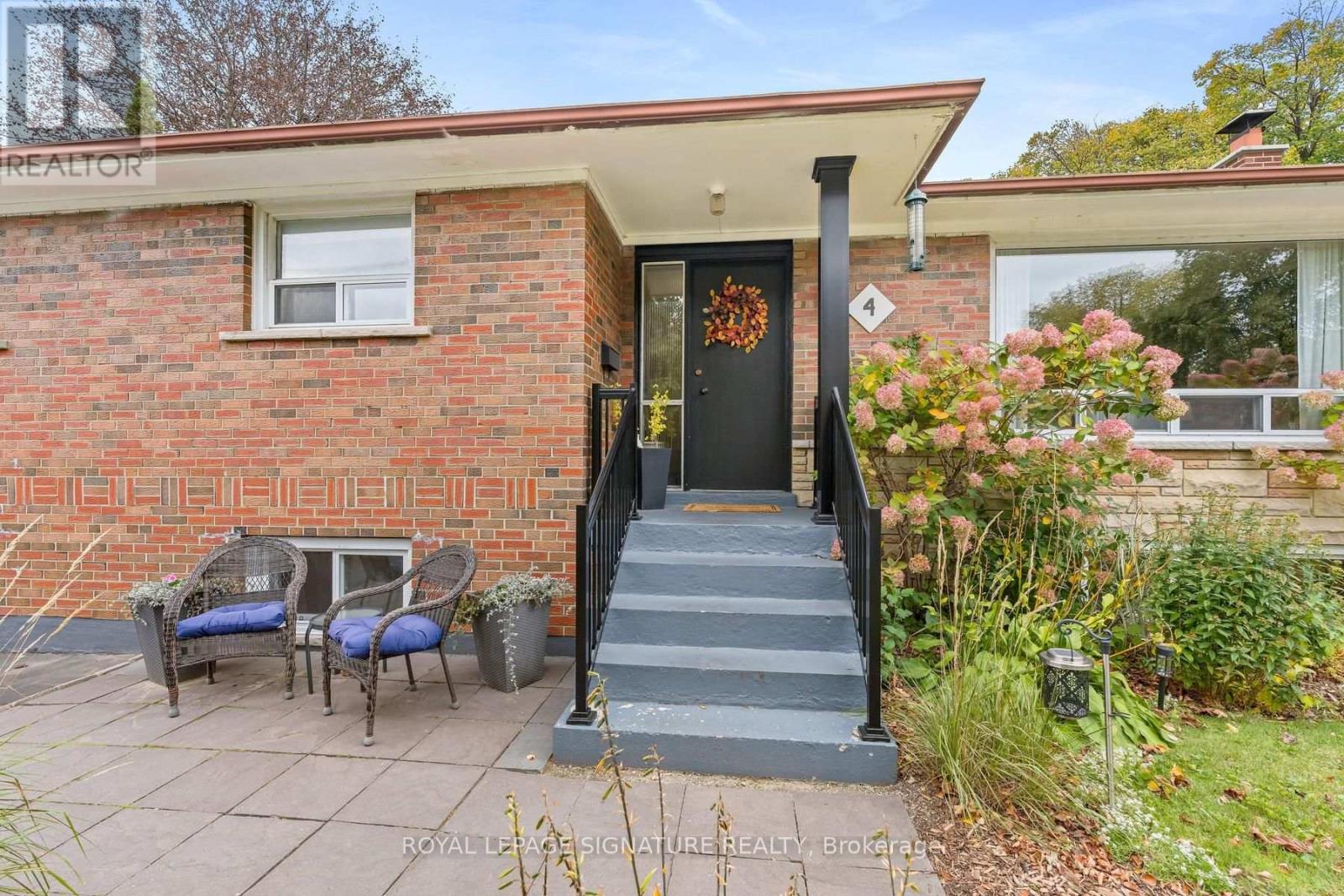 4 Moss Street Property Photo 3