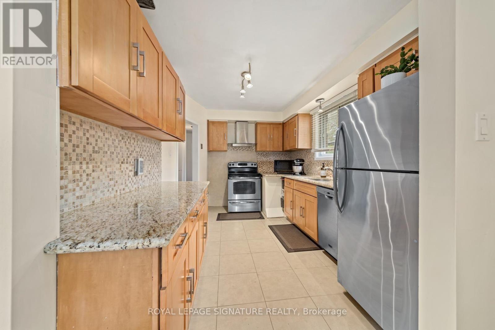4 Moss Street Property Photo 9