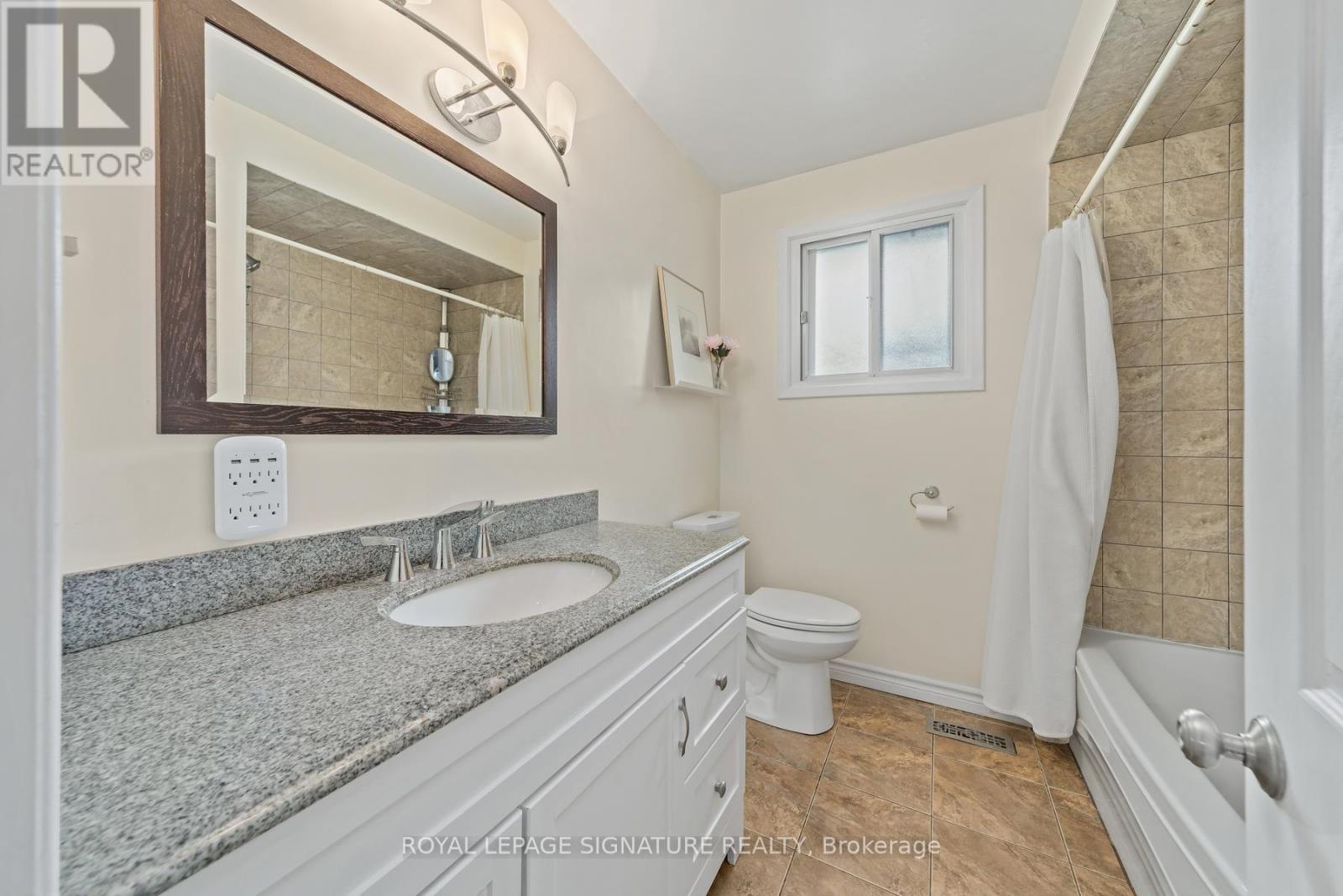 4 Moss Street Property Photo 15