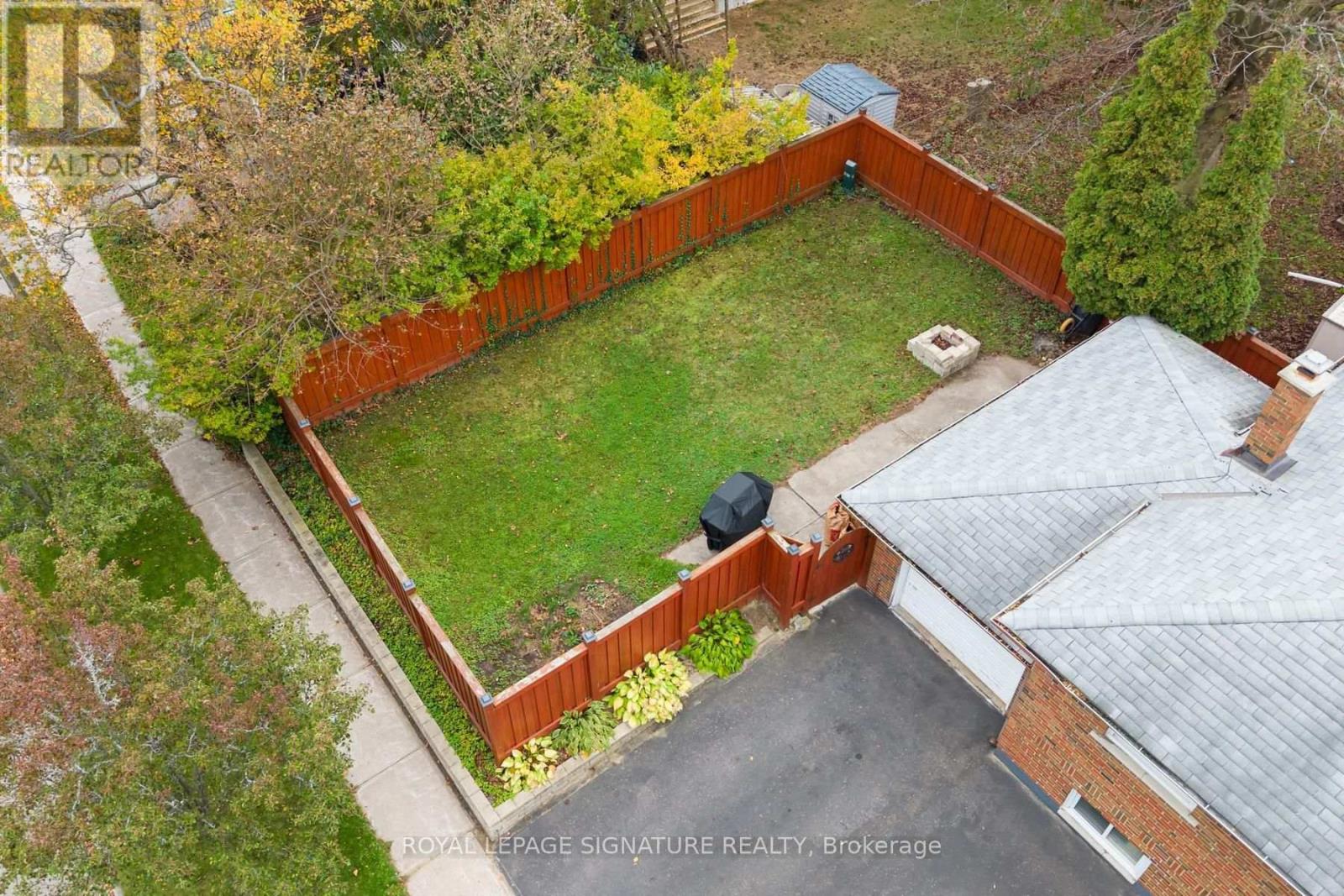 4 Moss Street Property Photo 24