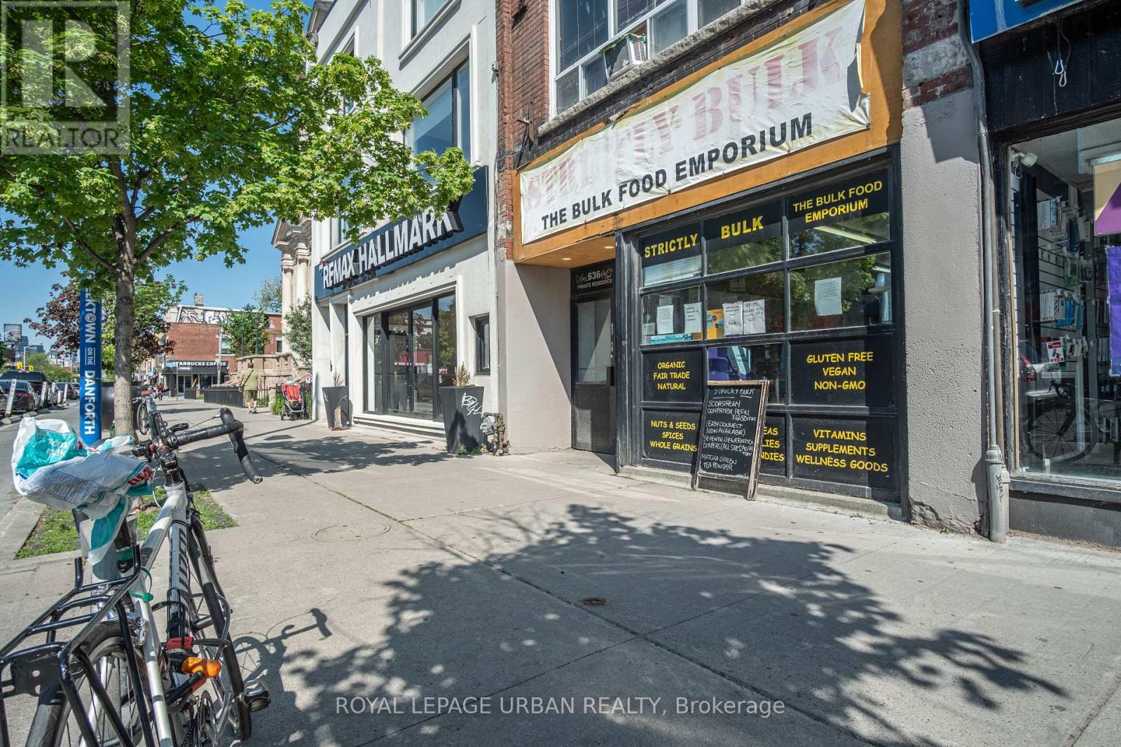 638 Danforth Avenue Property Photo 4