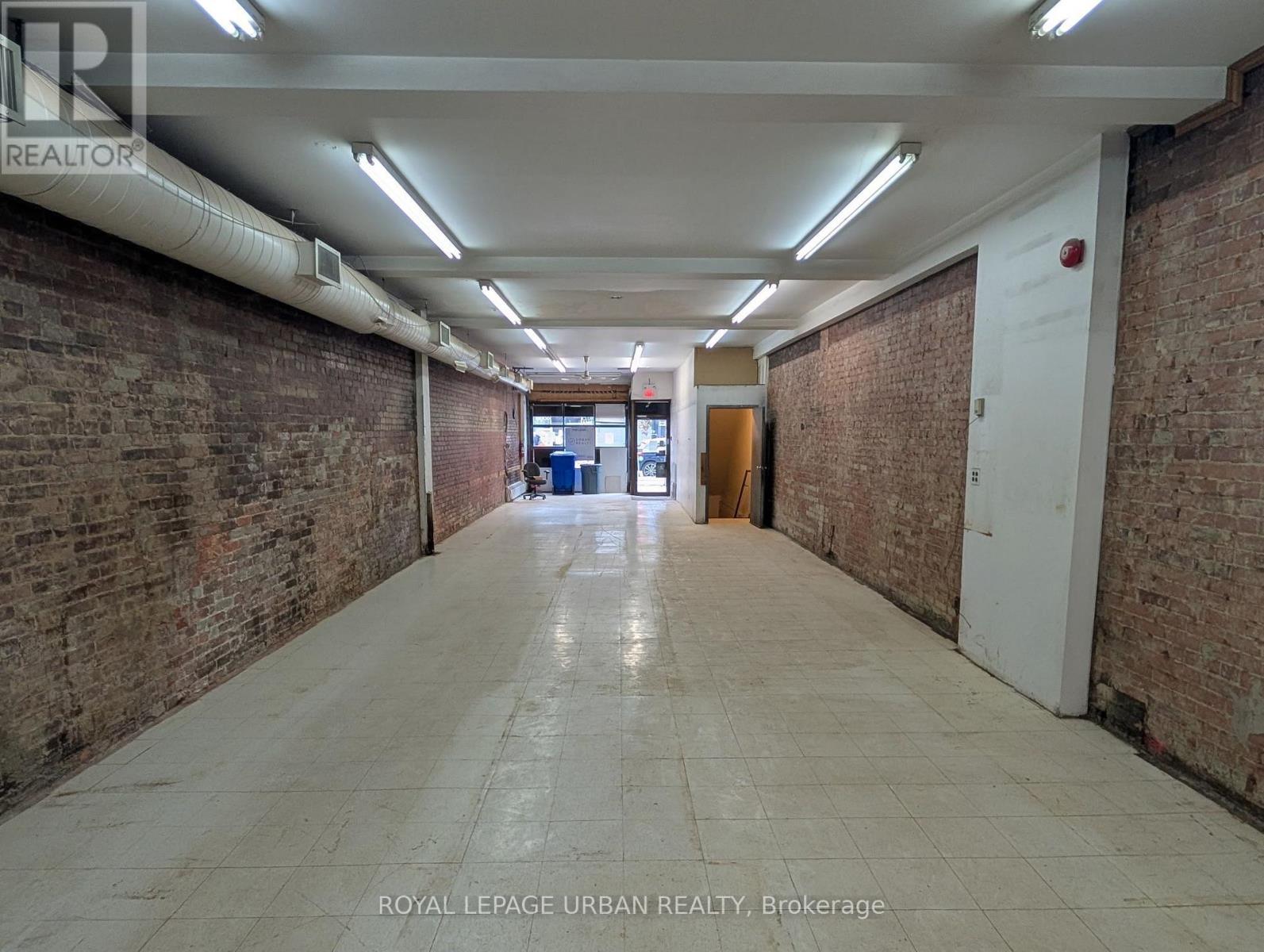 638 Danforth Avenue Property Photo 6