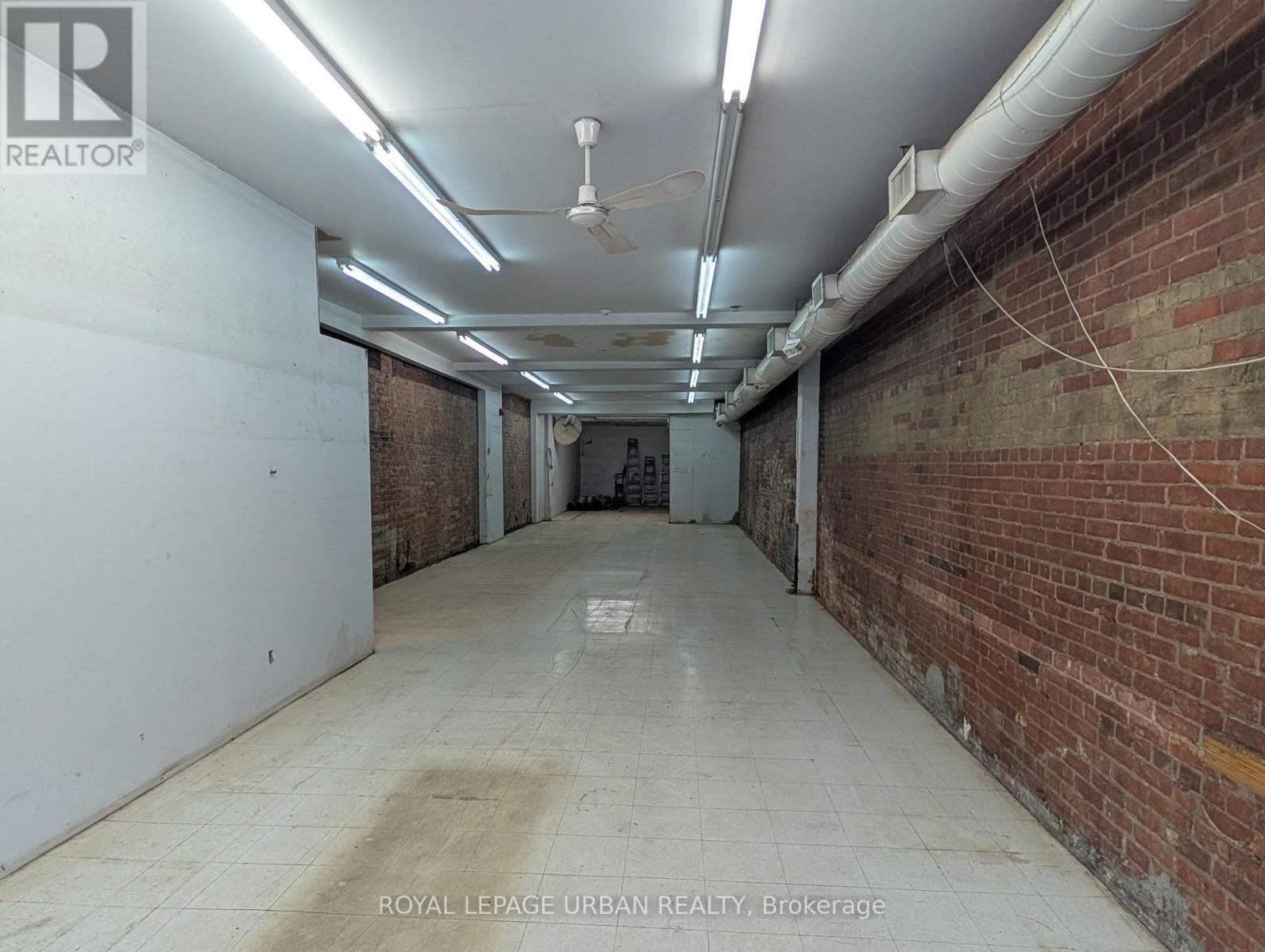 638 Danforth Avenue Property Photo 9