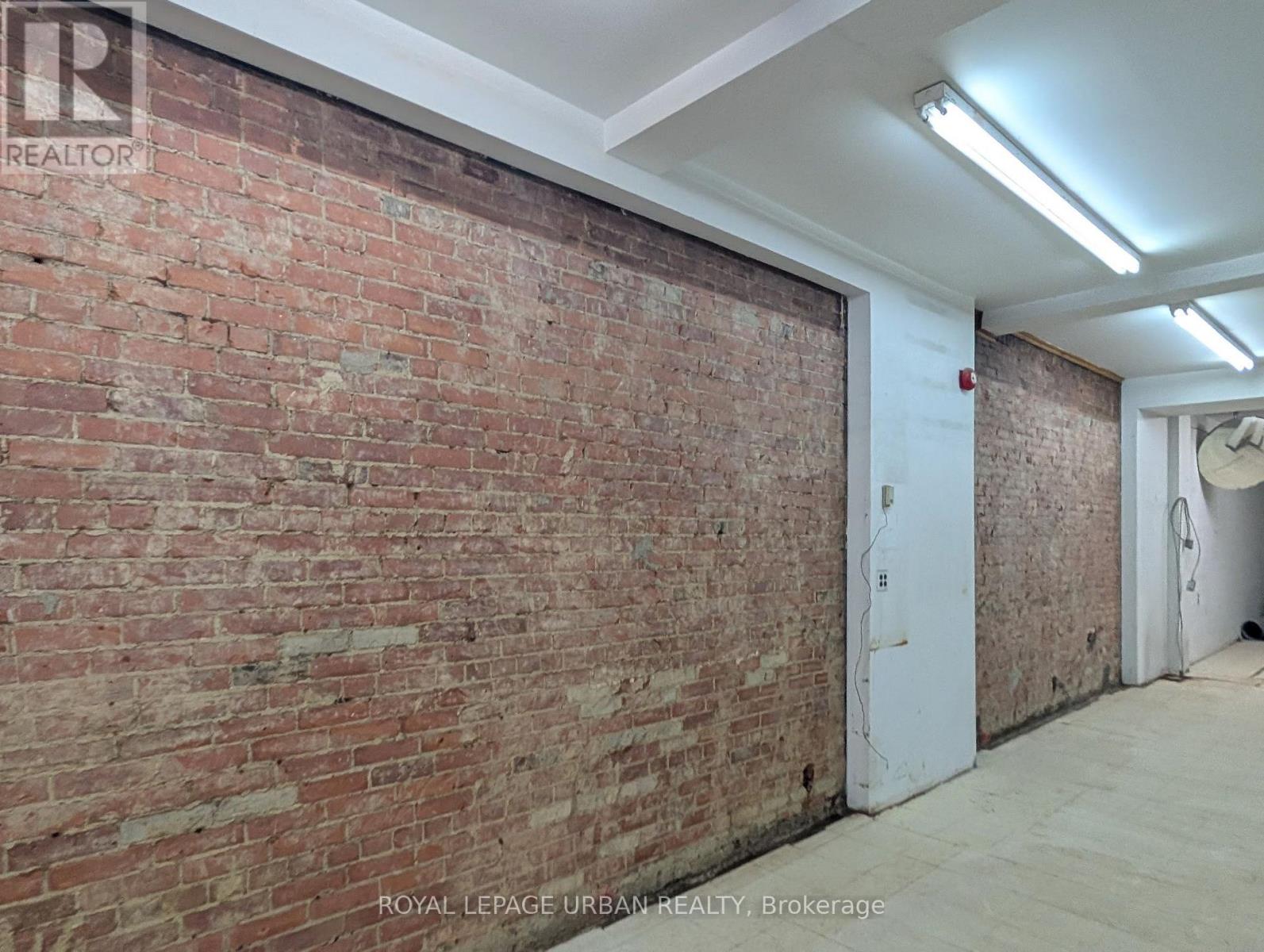 638 Danforth Avenue Property Photo 37