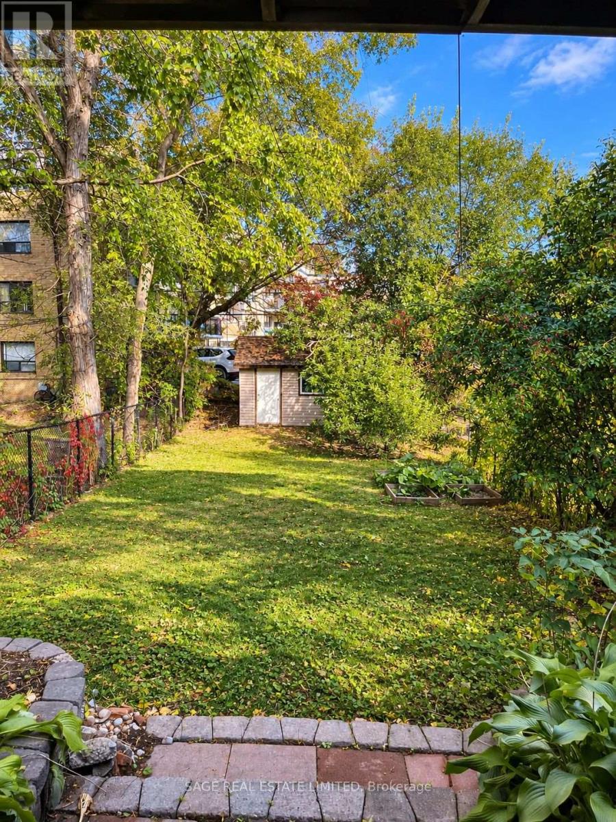 Upper/main Unit - 309 Blantyre Avenue Property Photo 20