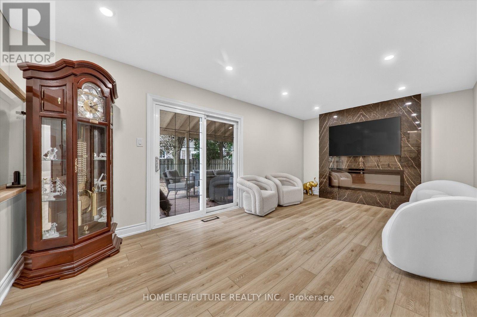 7 Toms Court Property Photo 14