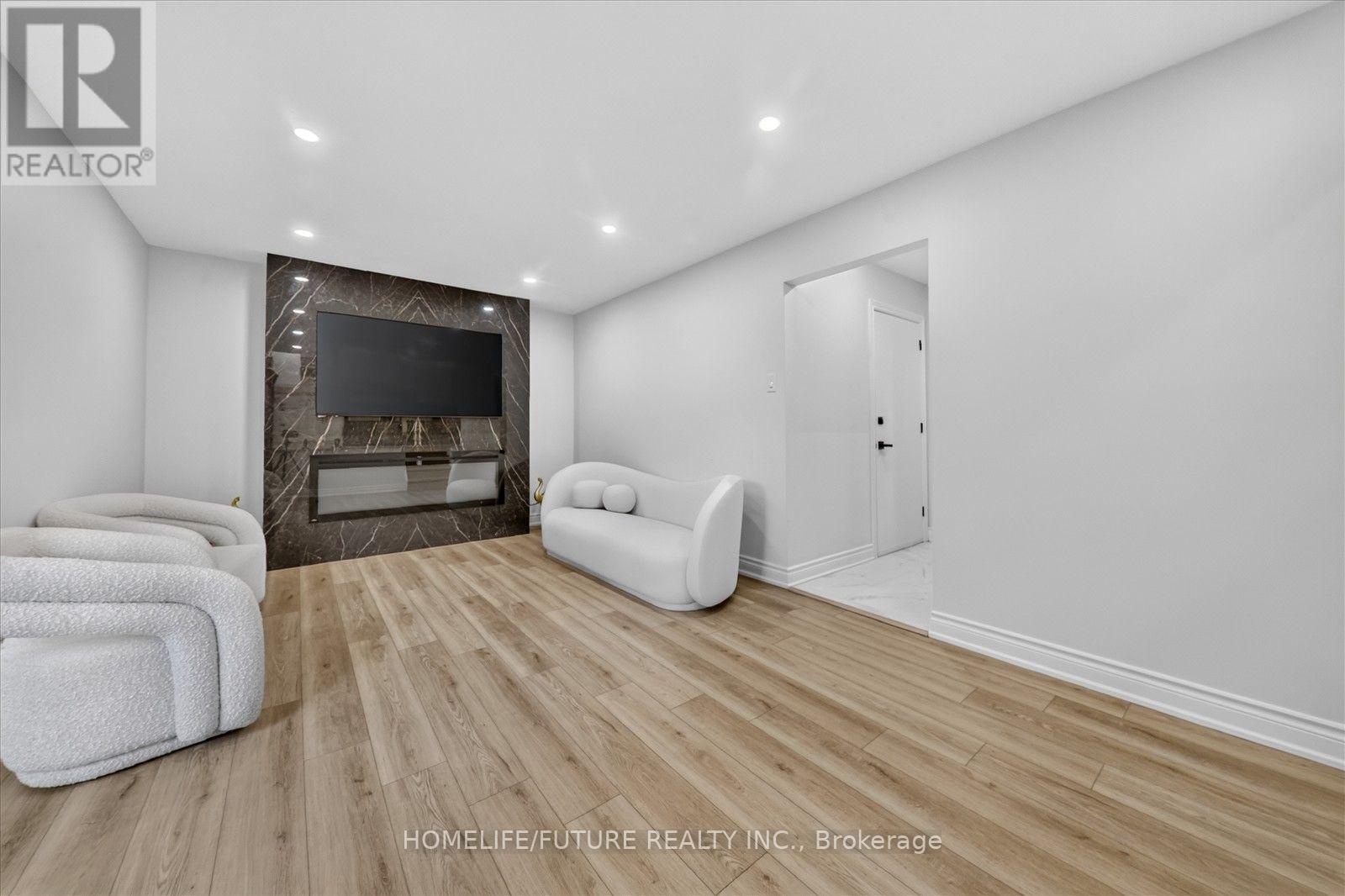 7 Toms Court Property Photo 15