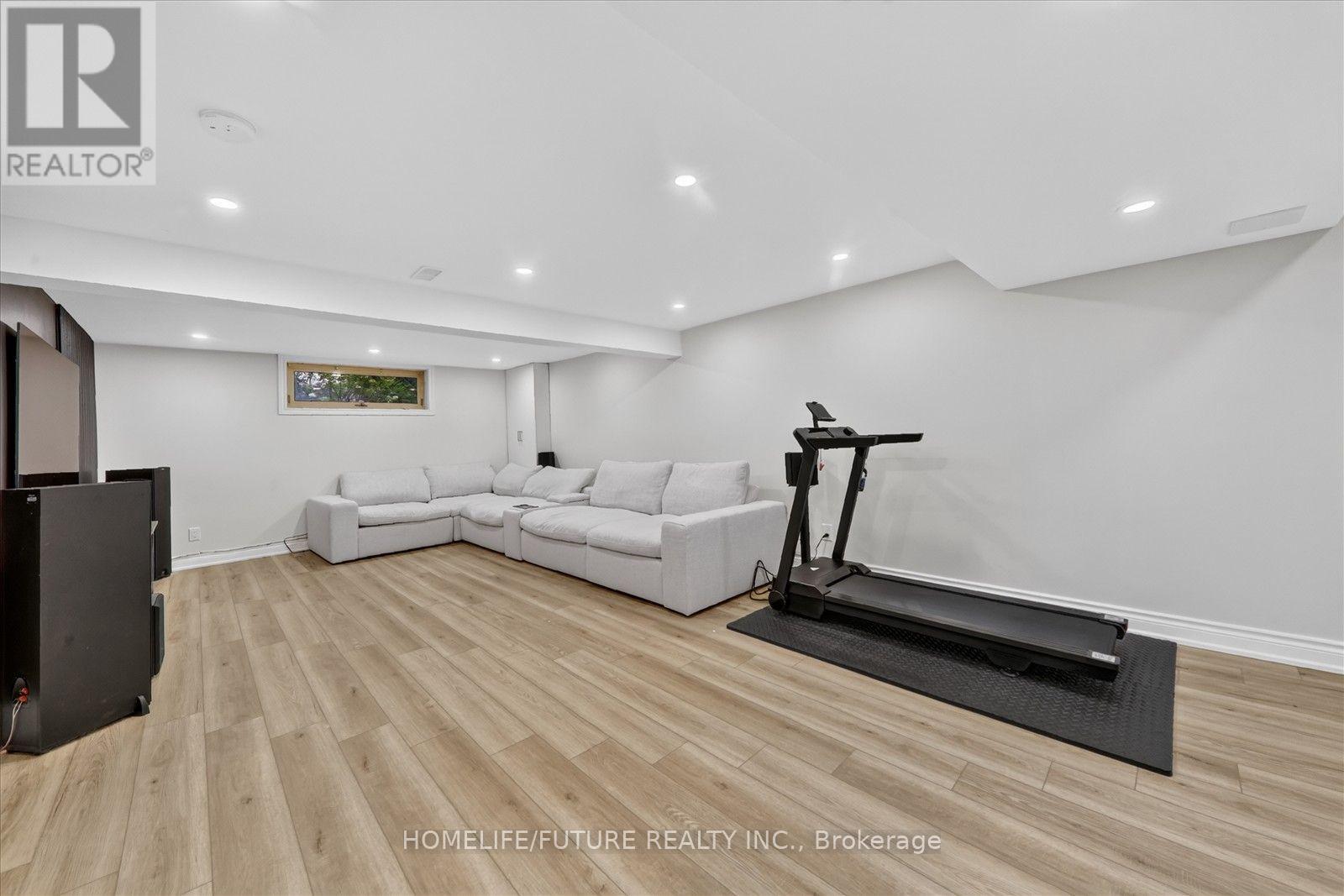 7 Toms Court Property Photo 29