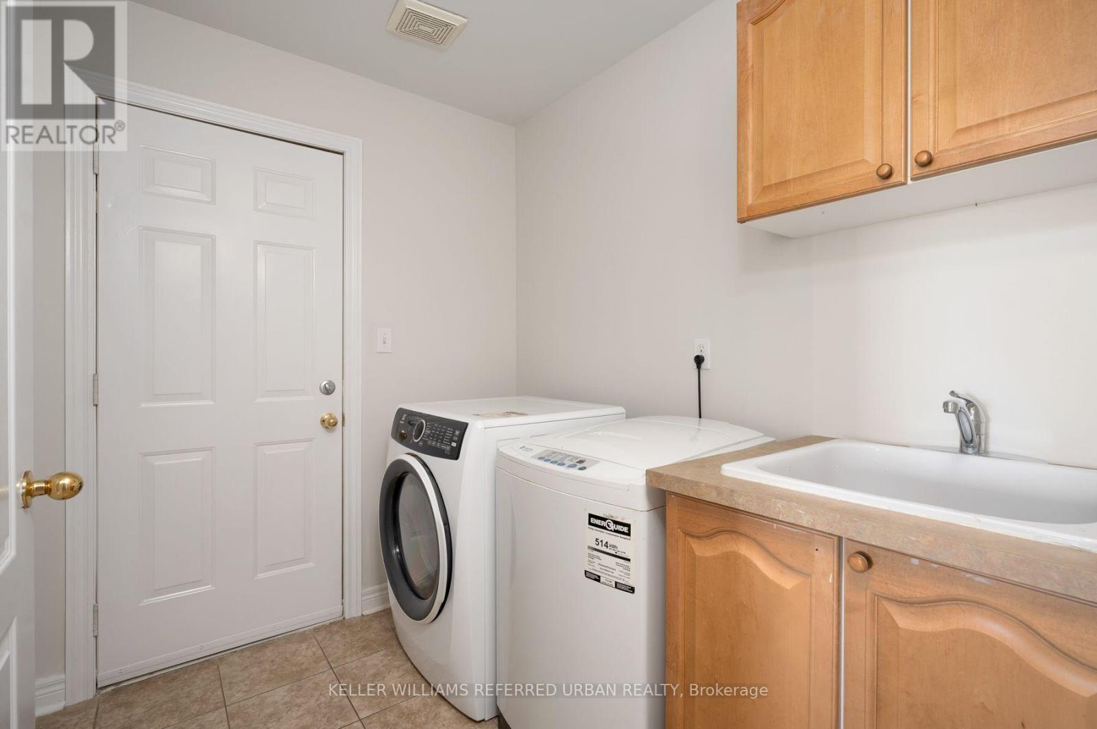 19 Kayak Crescent Property Photo 15
