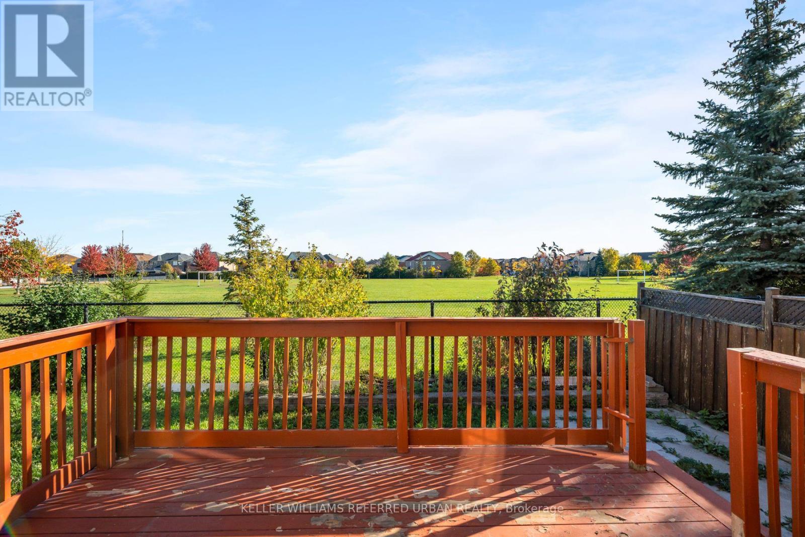 19 Kayak Crescent Property Photo 33