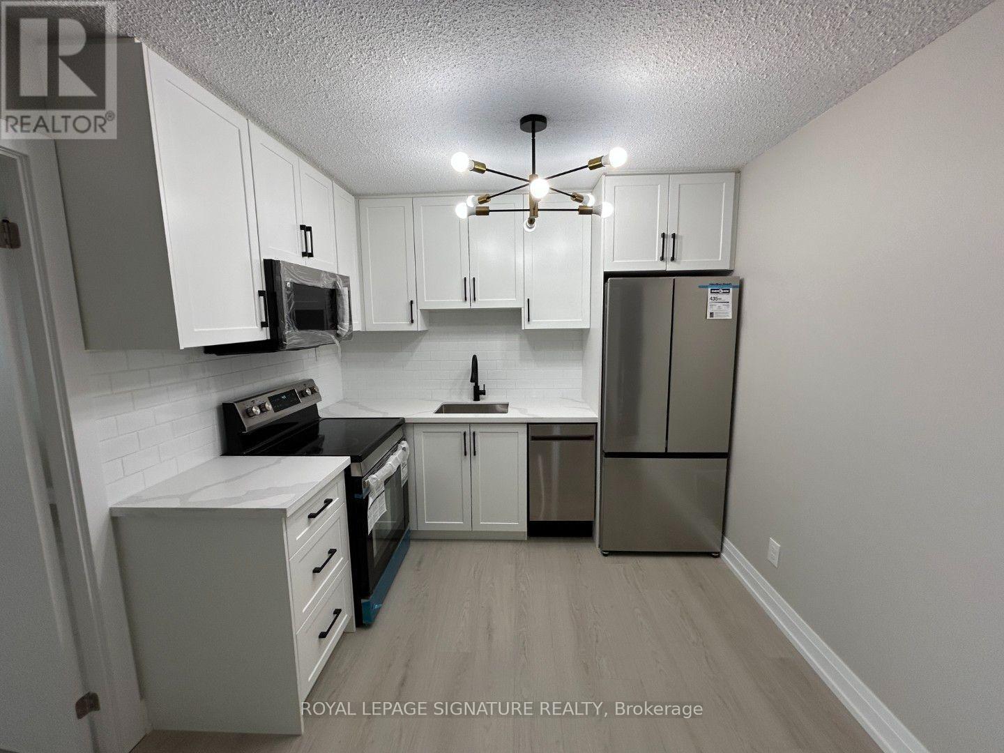 1711 - 100 Wingarden Court Property Photo 3