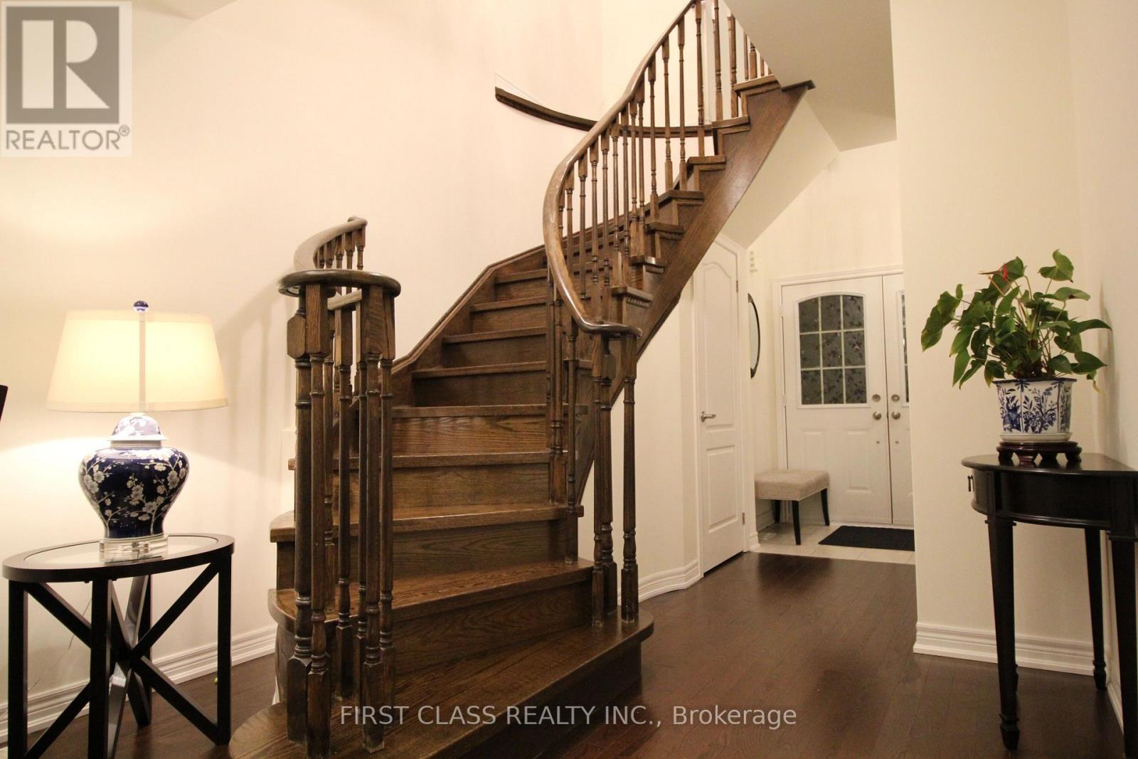 69 Promenade Drive Property Photo 8
