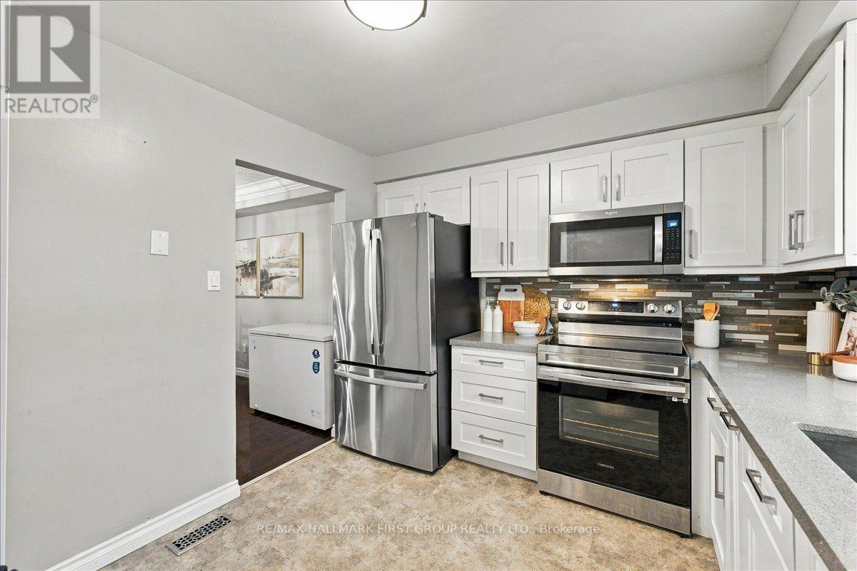 4 - 1415 Fieldlight Boulevard Property Photo 15