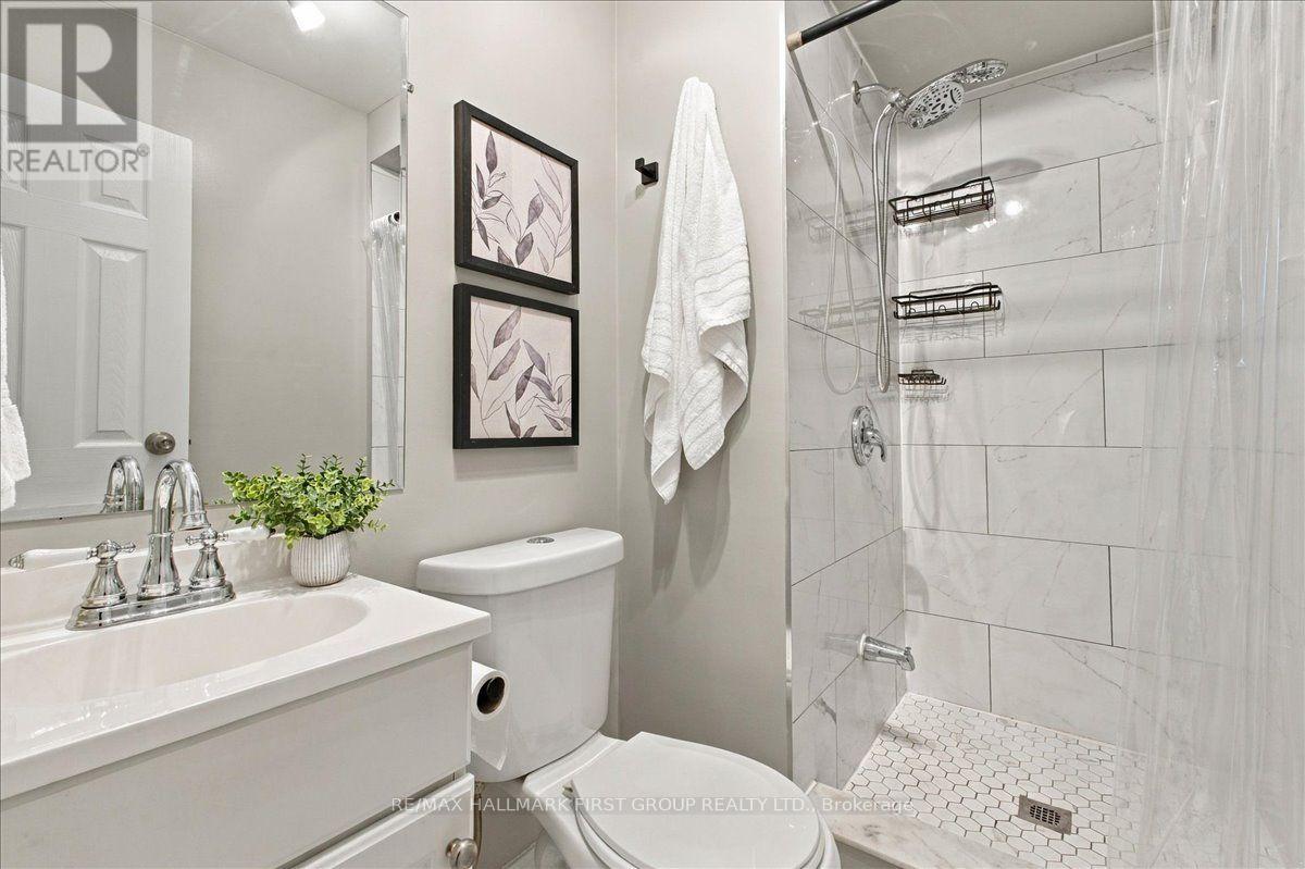 4 - 1415 Fieldlight Boulevard Property Photo 24