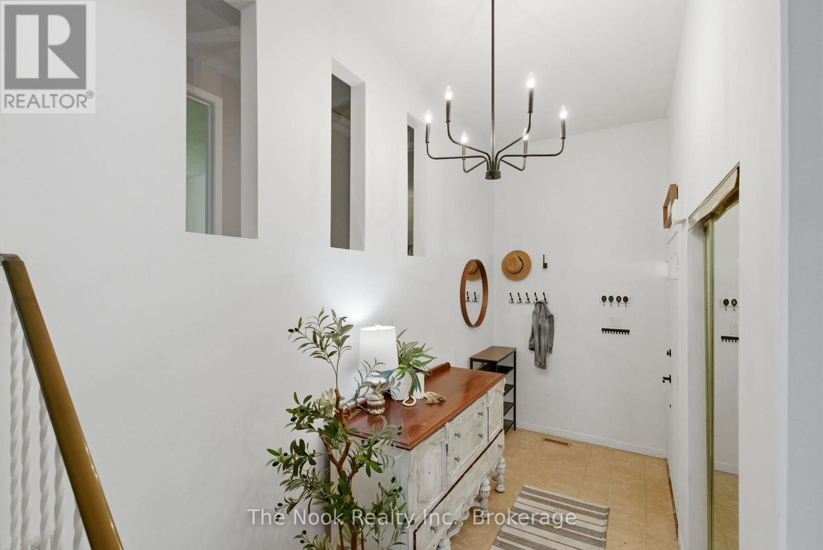 30 Deerpark Crescent Property Photo 8