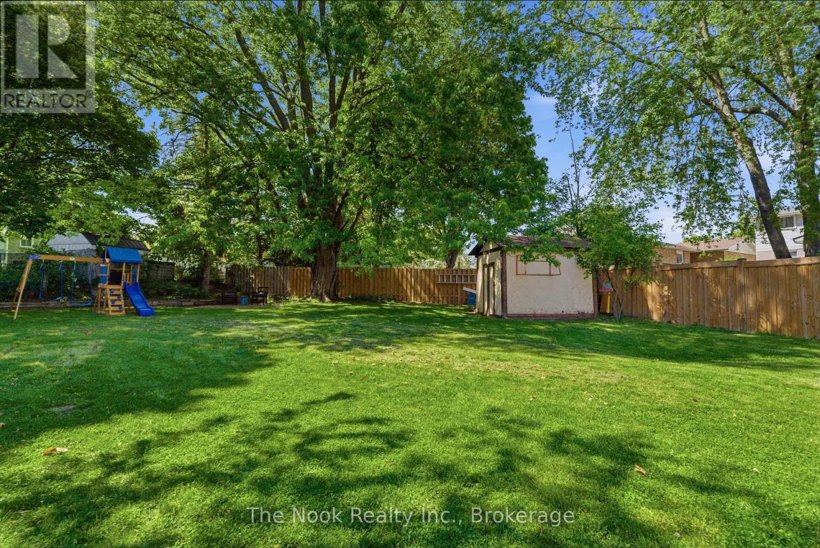 30 Deerpark Crescent Property Photo 44