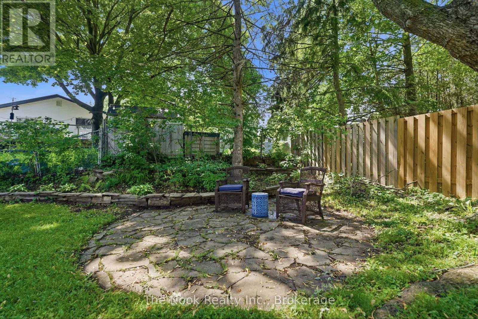 30 Deerpark Crescent Property Photo 46