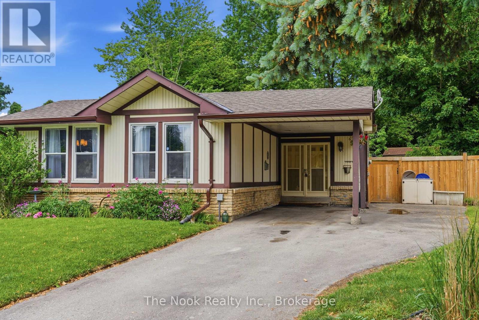 30 Deerpark Crescent Property Photo 49