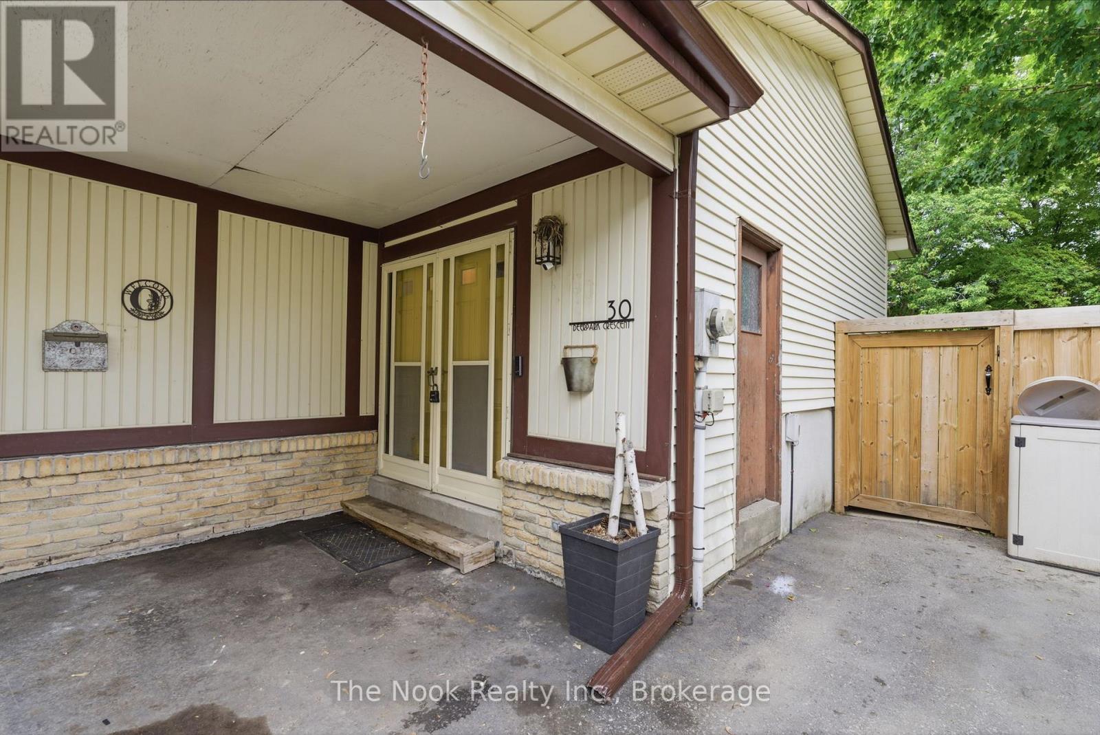 30 Deerpark Crescent Property Photo 50