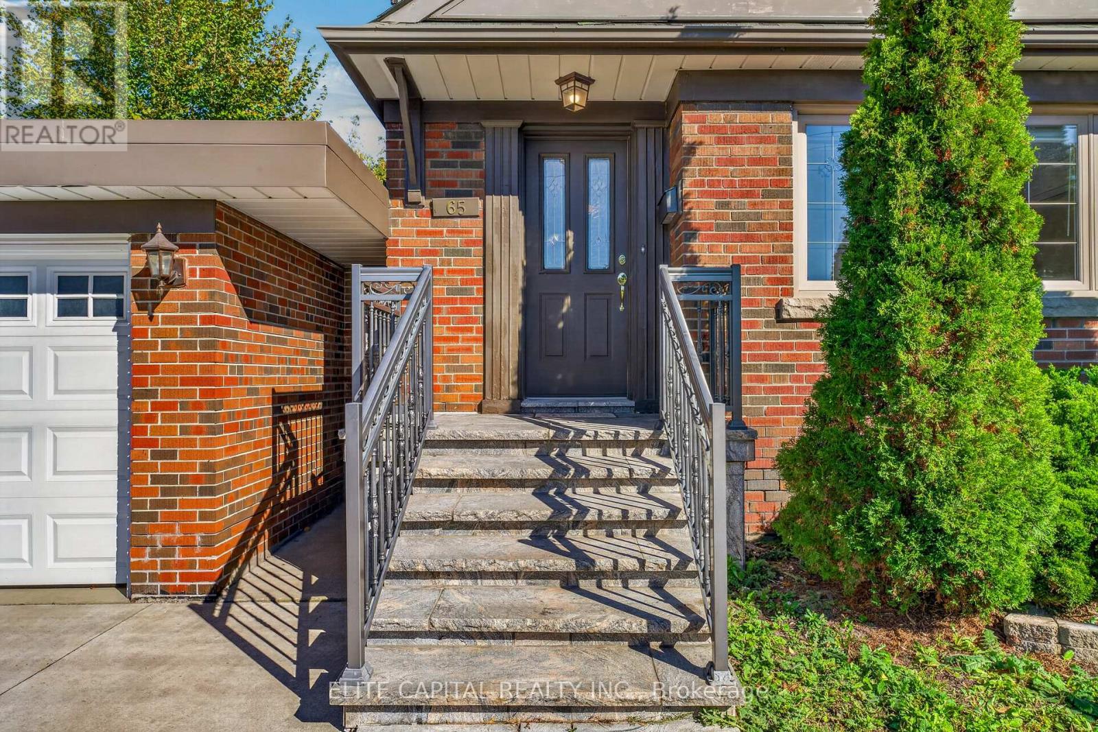65 Princemere Crescent Property Photo 2