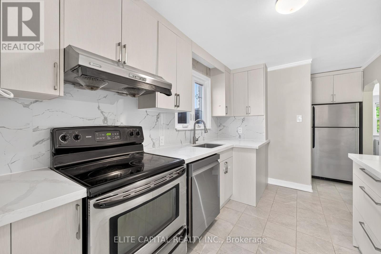 65 Princemere Crescent Property Photo 3
