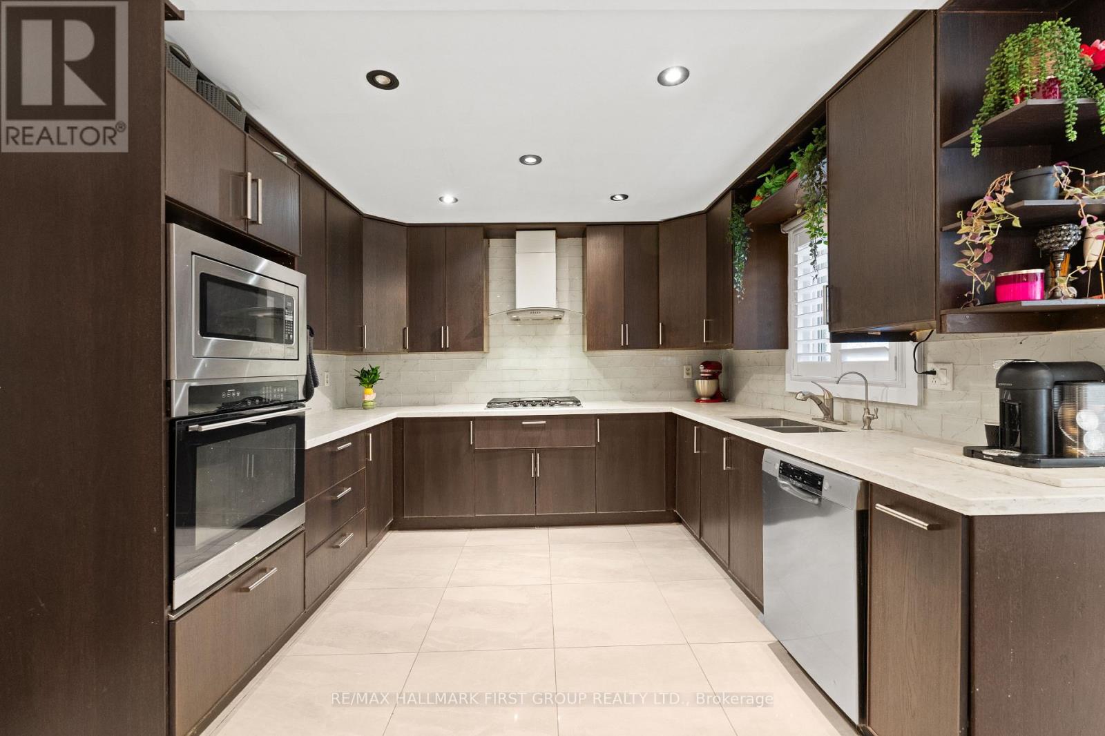 14 David Drive Property Photo 11