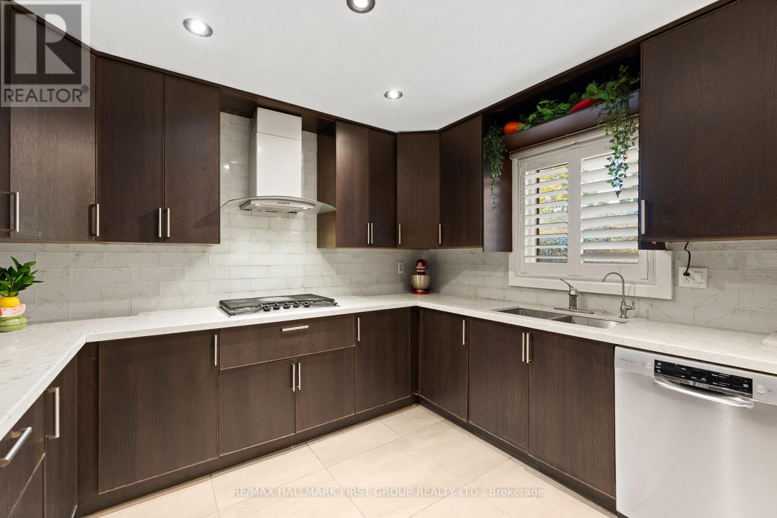 14 David Drive Property Photo 13