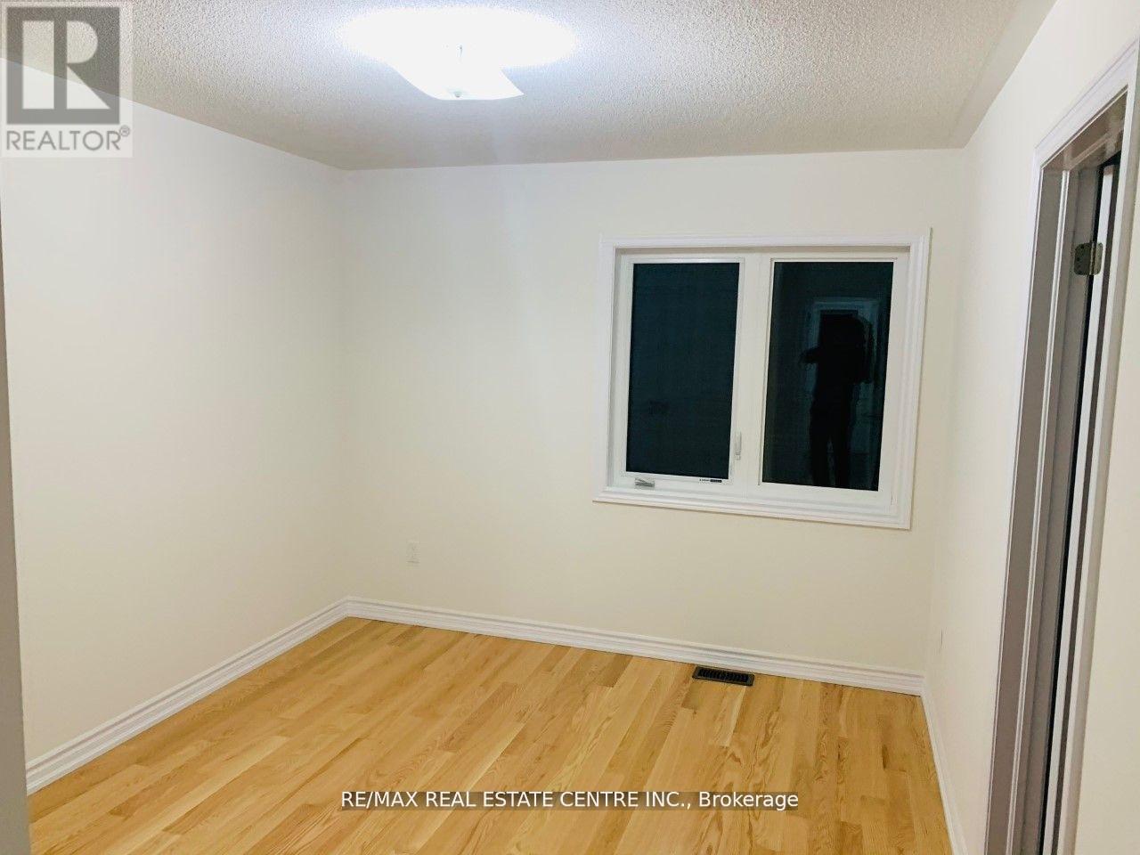 Upper - 21 Whitefish Street Property Photo 8