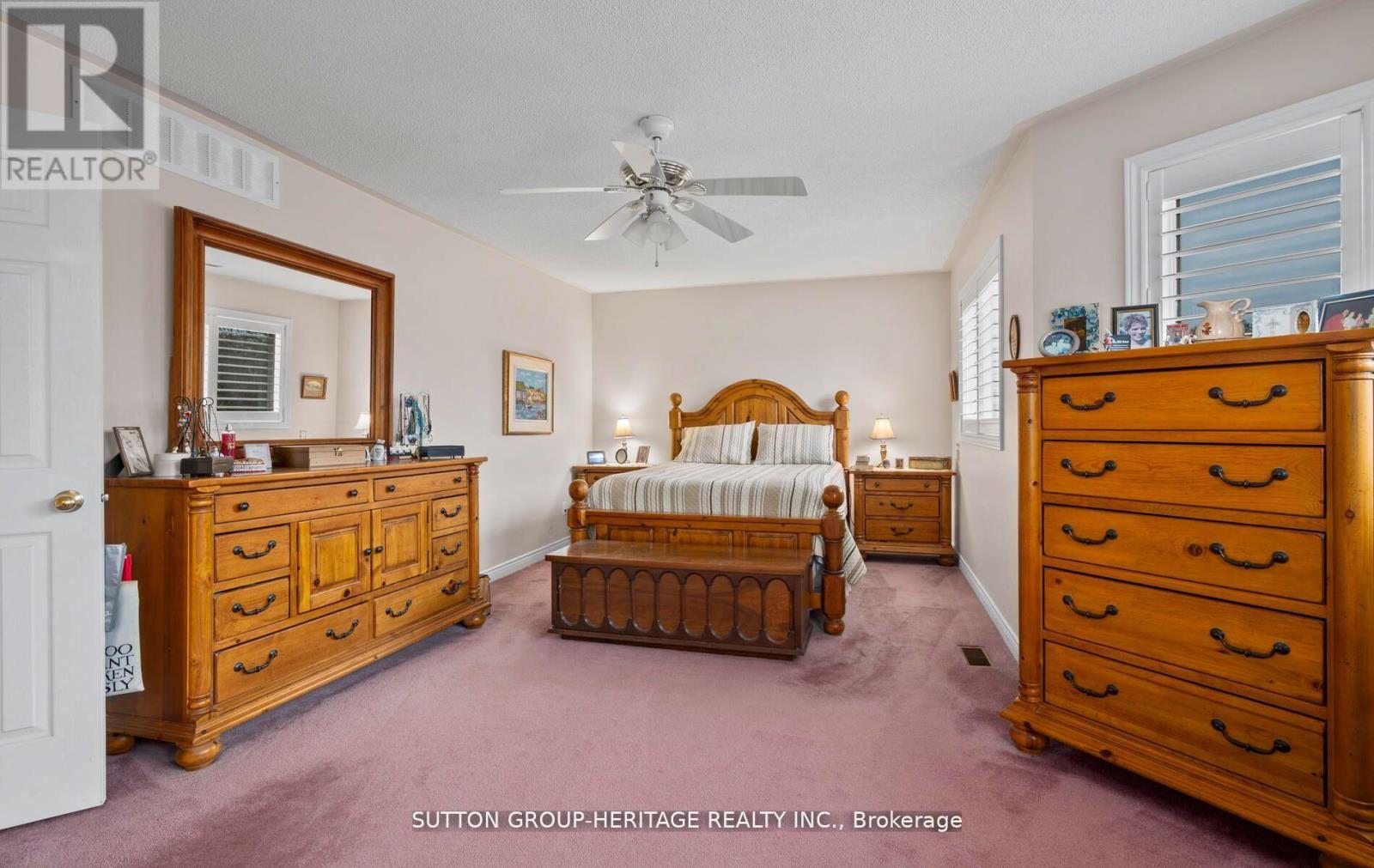 2330 Southcott Road Property Photo 12