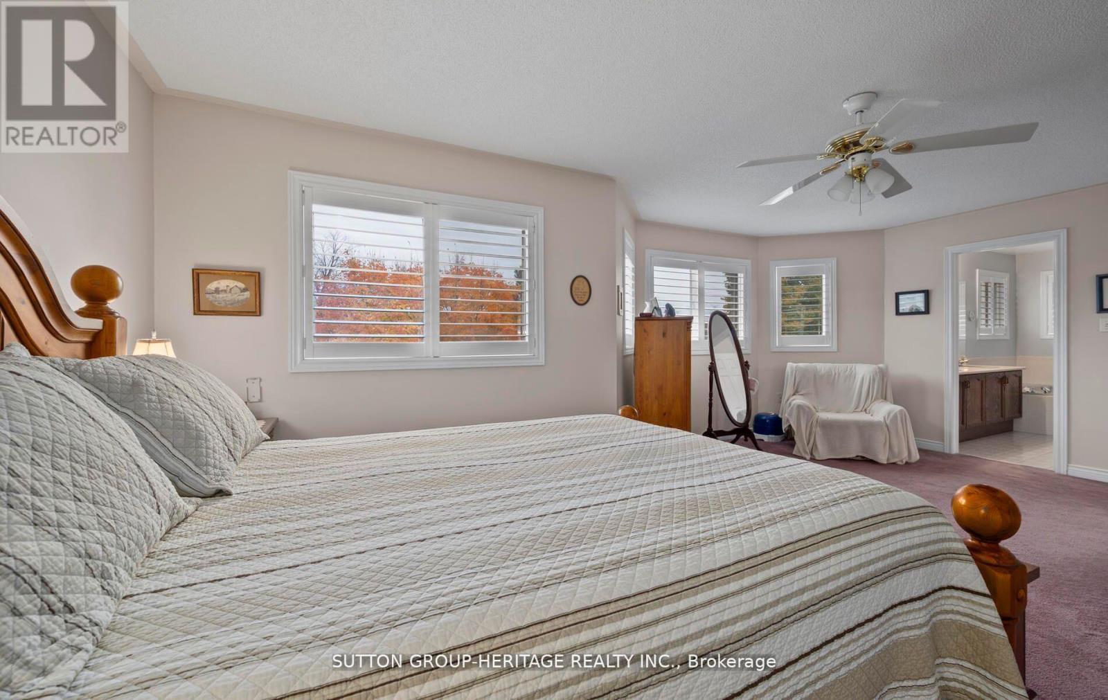 2330 Southcott Road Property Photo 13