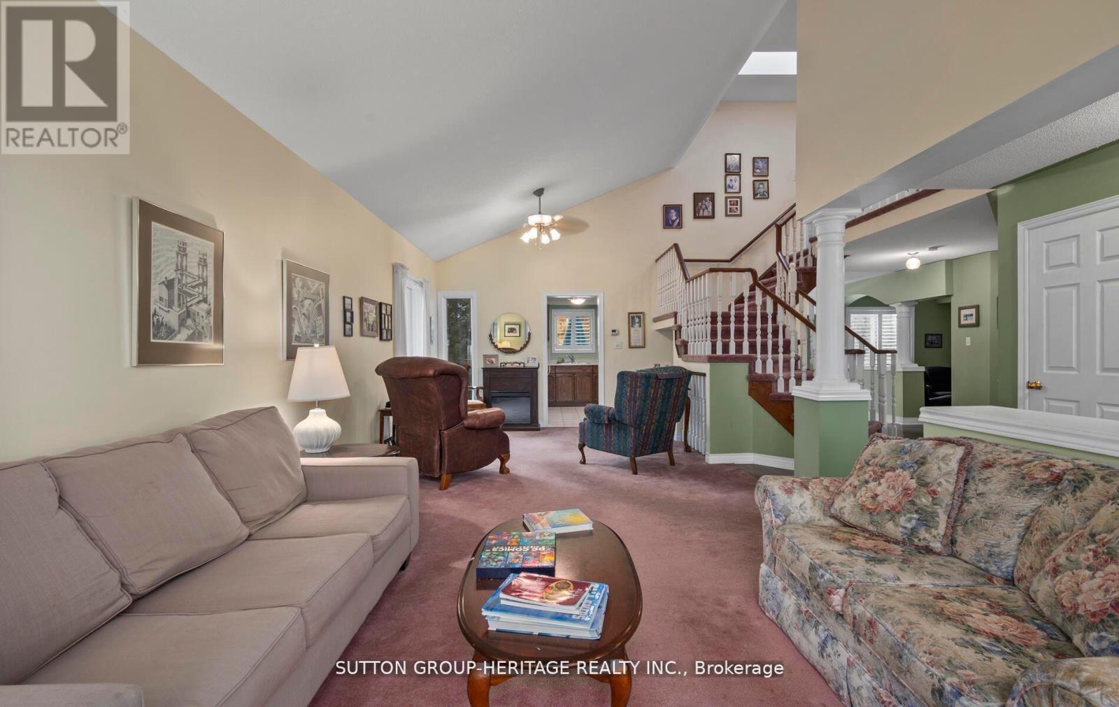 2330 Southcott Road Property Photo 29