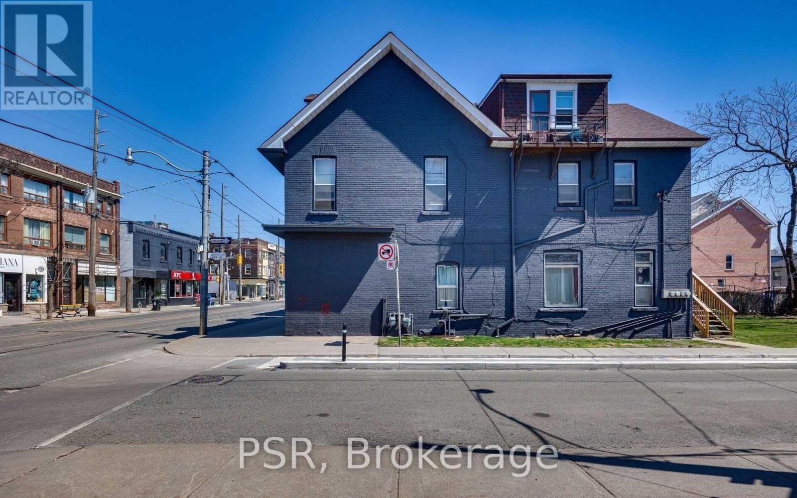 1349/1351 Queen Street E Property Photo 4