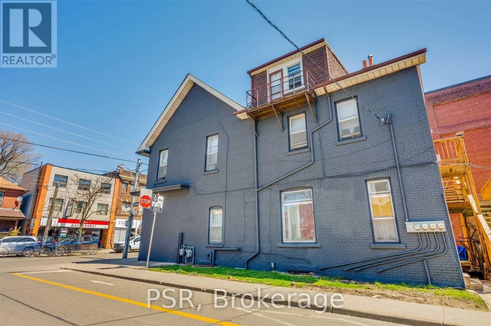1349/1351 Queen Street E Property Photo 5