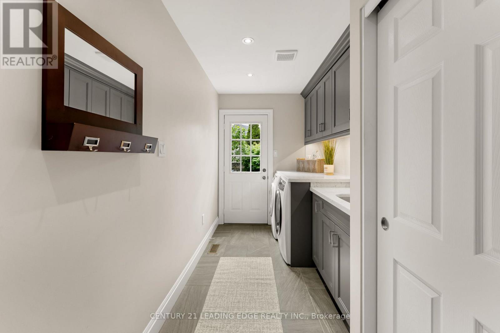 67 Hoile Drive Property Photo 22