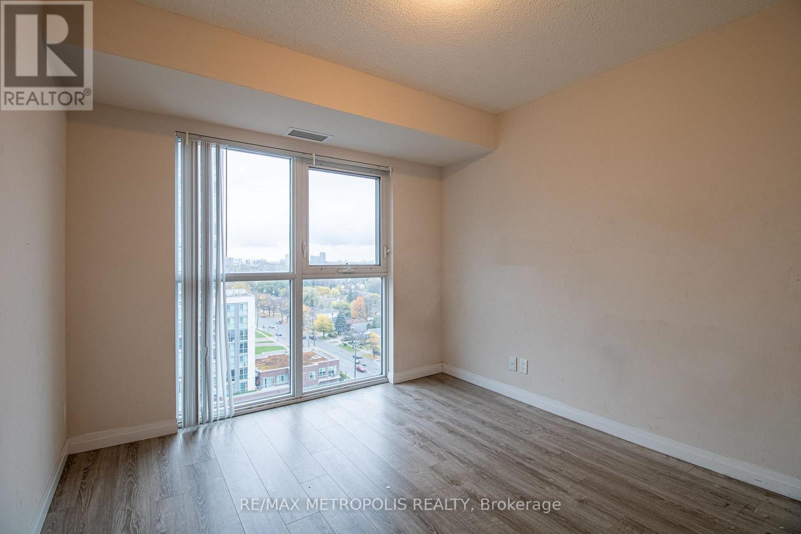 1502 - 2152 Lawrence Avenue E Property Photo 10