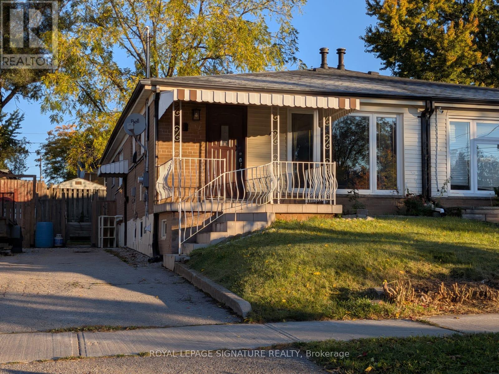 26 TRINNELL BOULEVARD Property Photo 1