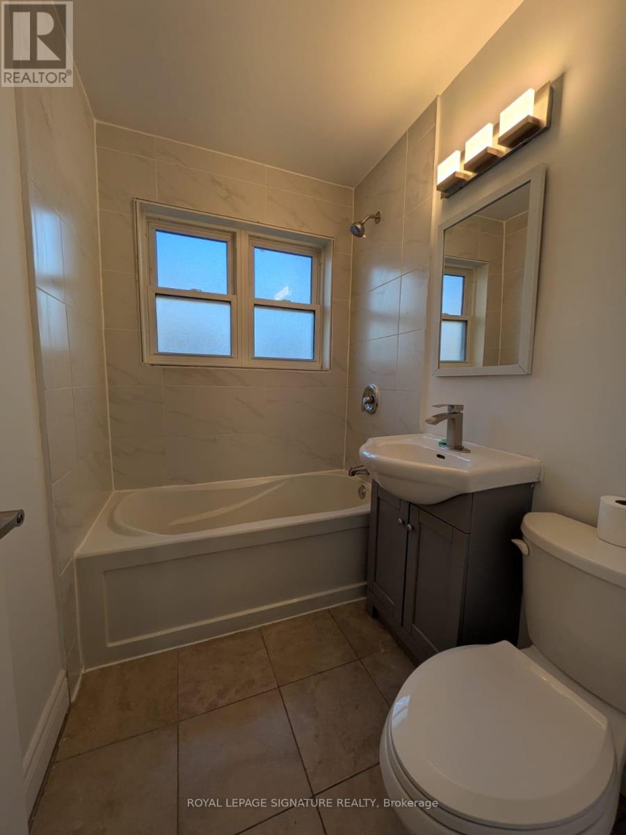 26 Trinnell Boulevard Property Photo 6