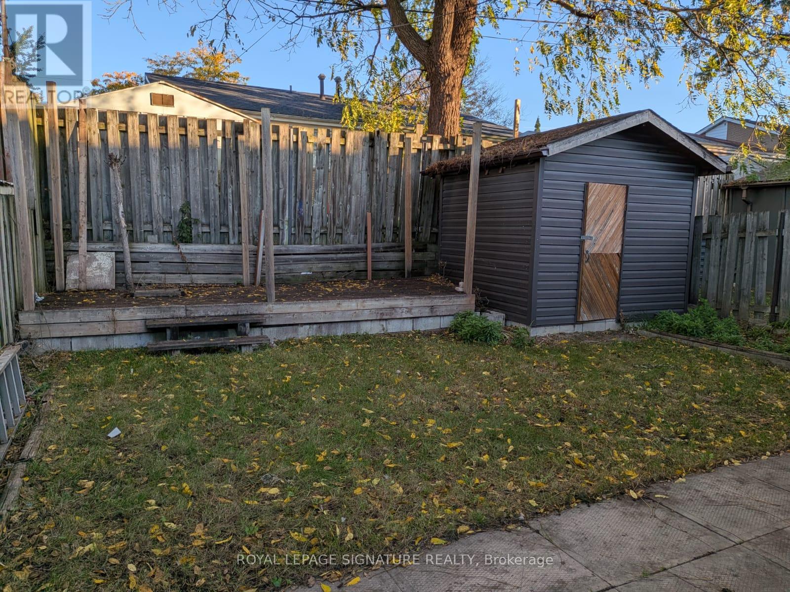 26 Trinnell Boulevard Property Photo 10