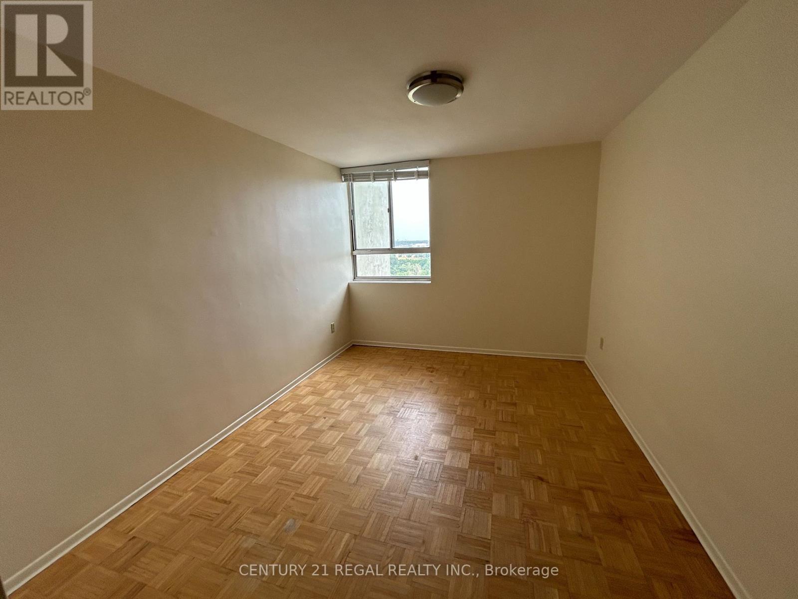 2908 - 5 Massey Square Property Photo 5