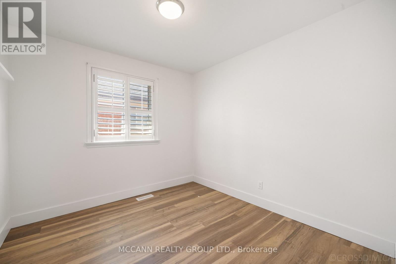 17 Barlow Road Property Photo 12