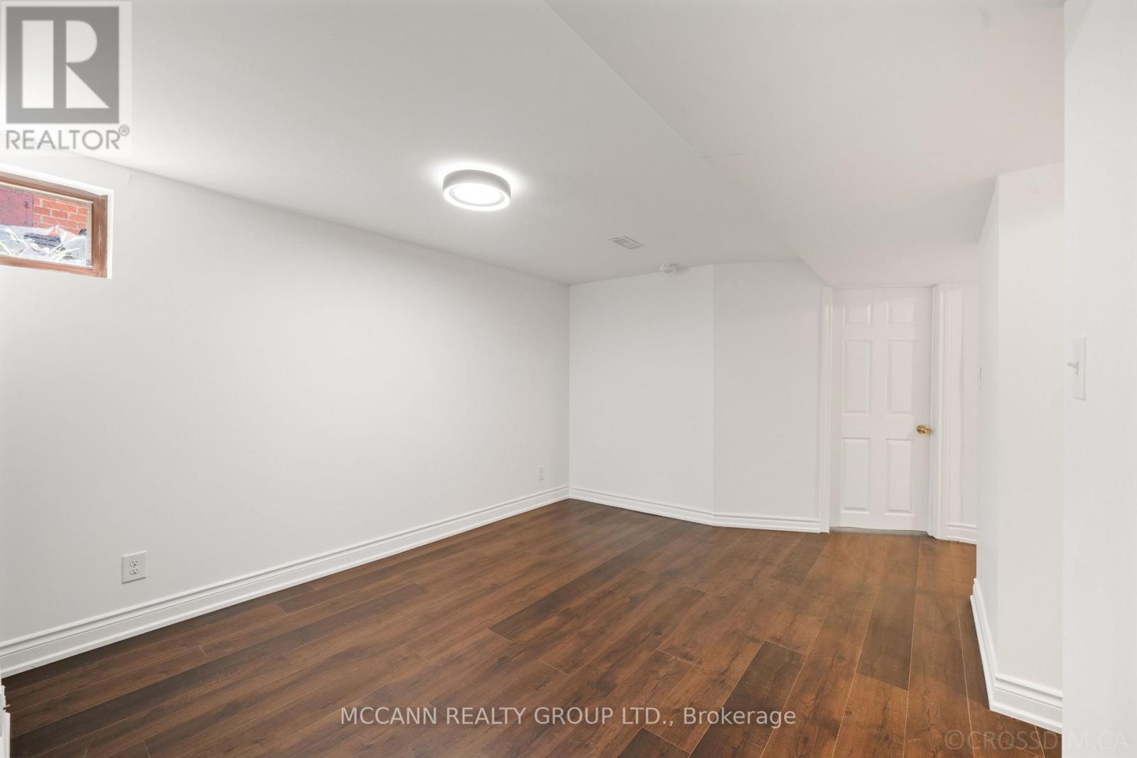 17 Barlow Road Property Photo 25