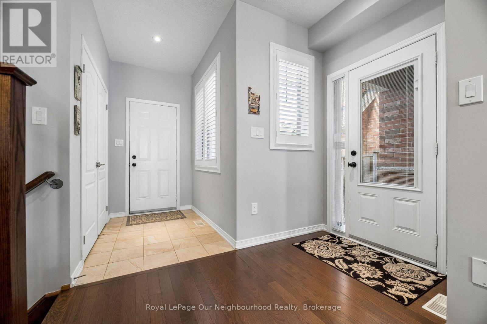 308 Lakebreeze Drive Property Photo 17
