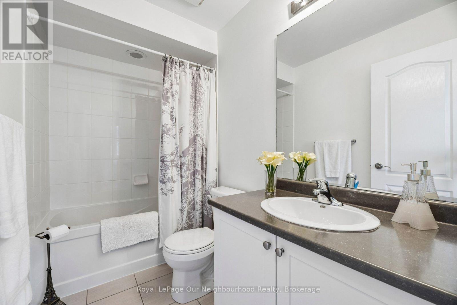 308 Lakebreeze Drive Property Photo 28