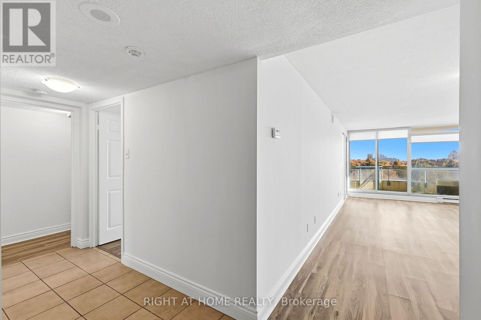 816 - 4727 Sheppard Avenue E Property Photo 9