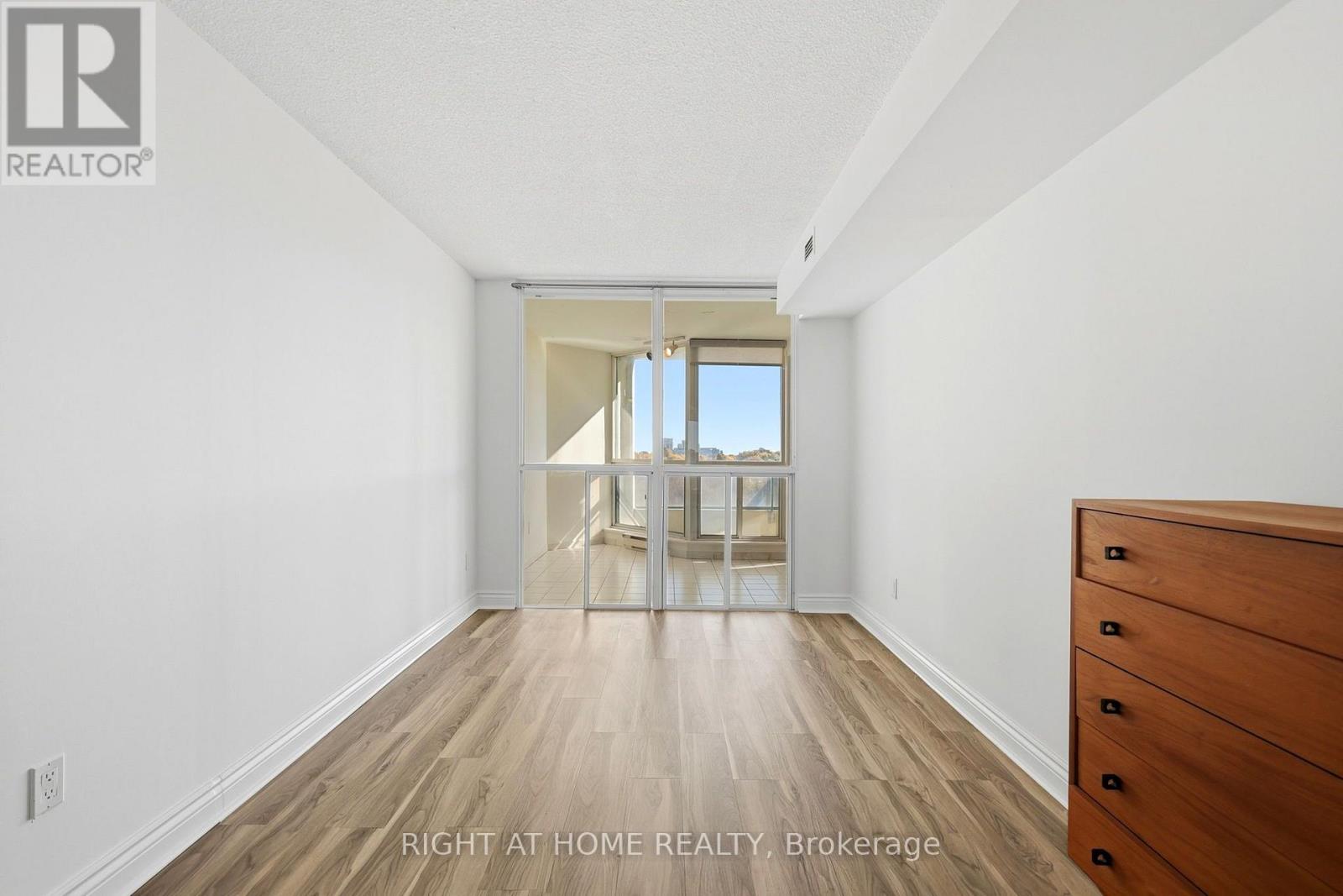 816 - 4727 Sheppard Avenue E Property Photo 19