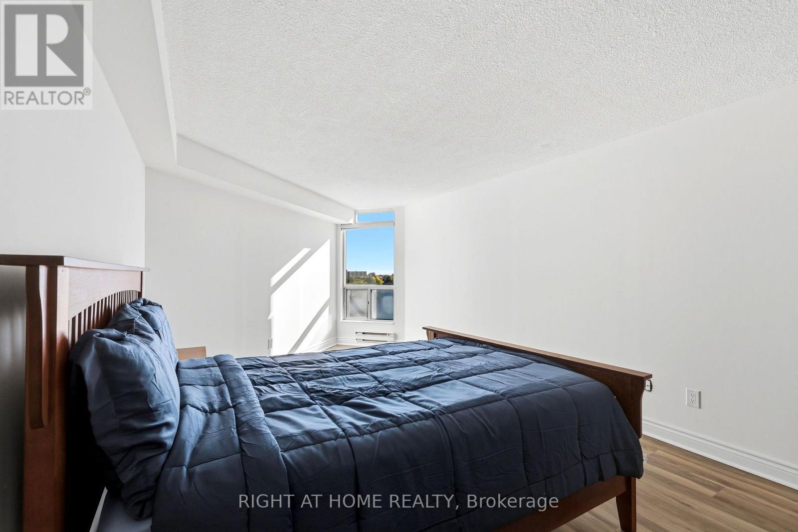 816 - 4727 Sheppard Avenue E Property Photo 23