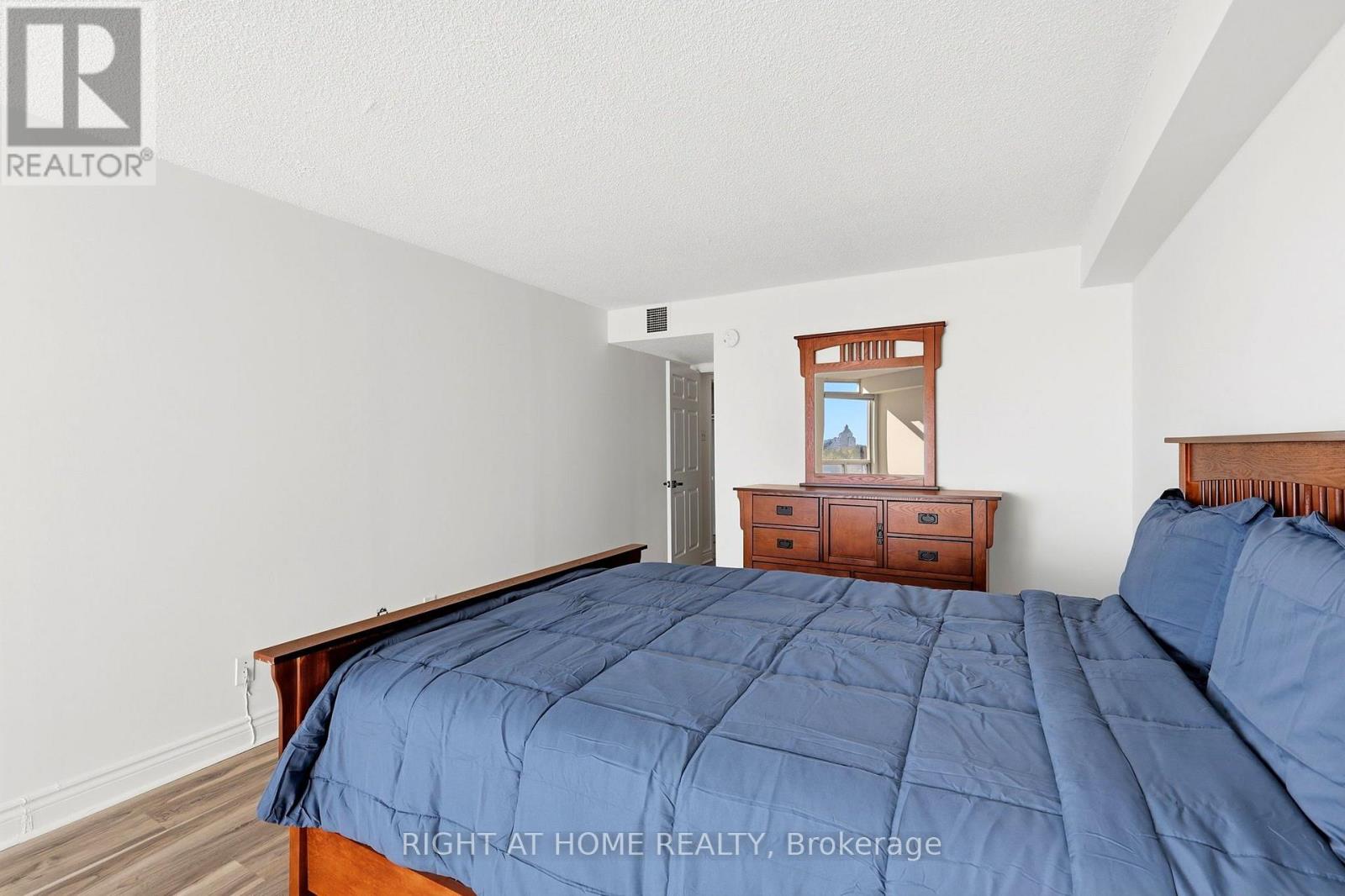 816 - 4727 Sheppard Avenue E Property Photo 24