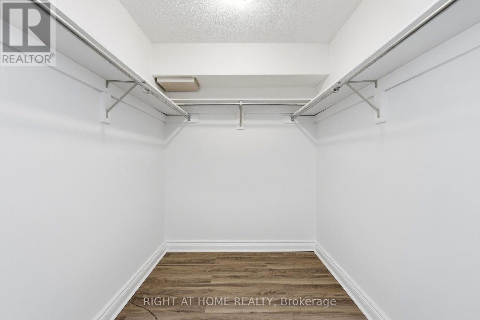 816 - 4727 Sheppard Avenue E Property Photo 25