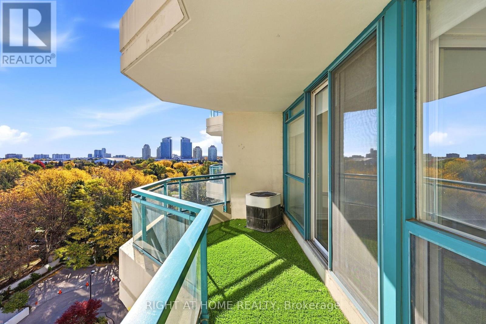 816 - 4727 Sheppard Avenue E Property Photo 30