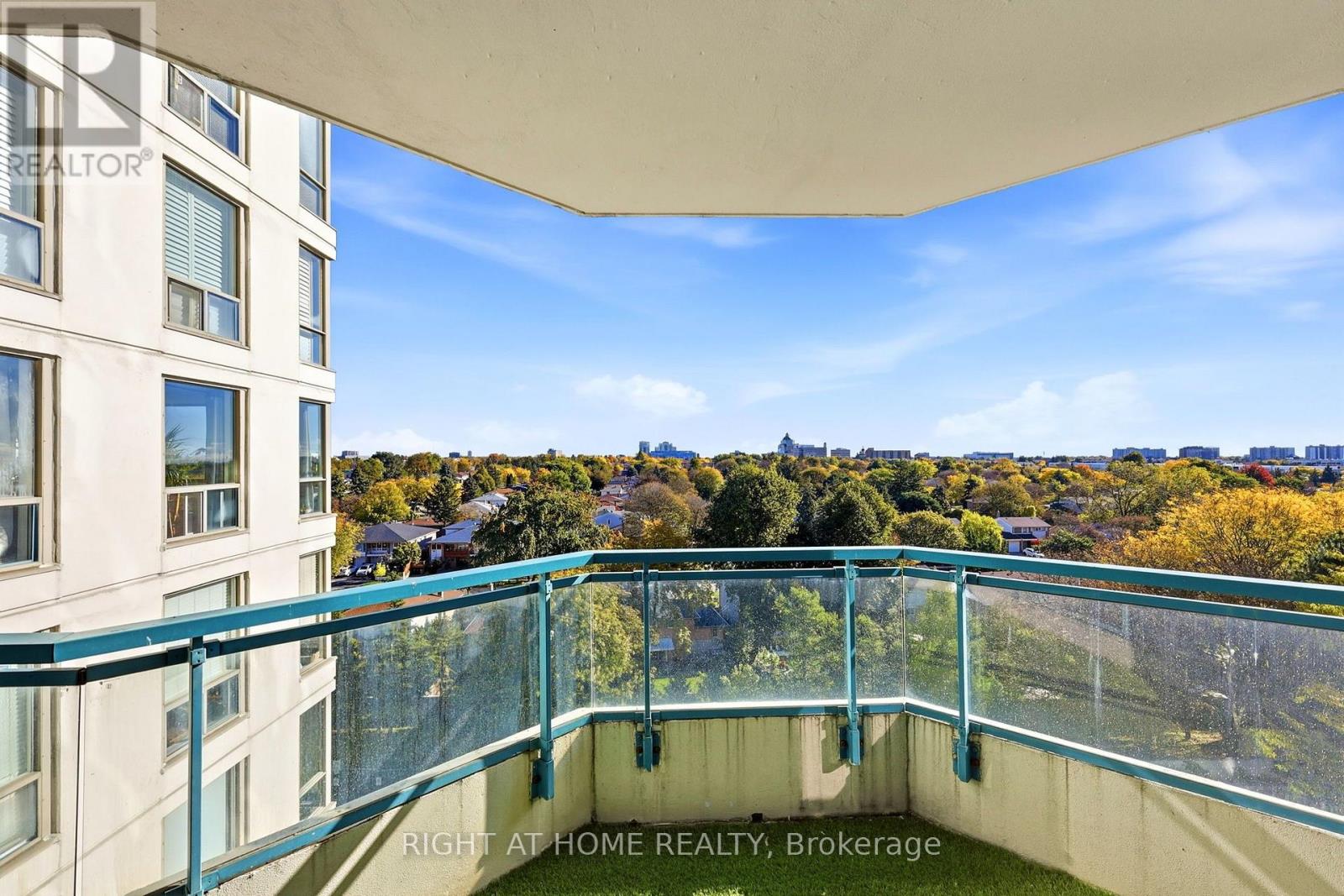 816 - 4727 Sheppard Avenue E Property Photo 32